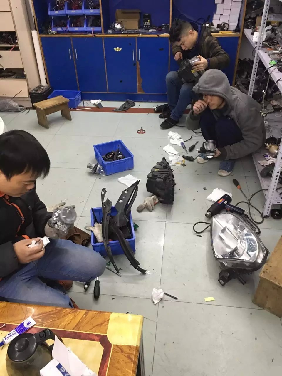寶馬m3燈光升級德國海拉5雙光透鏡    深圳光速車改改燈