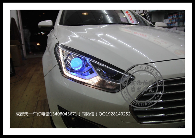 成都福特福睿斯車燈改裝氙氣燈藍色惡魔眼