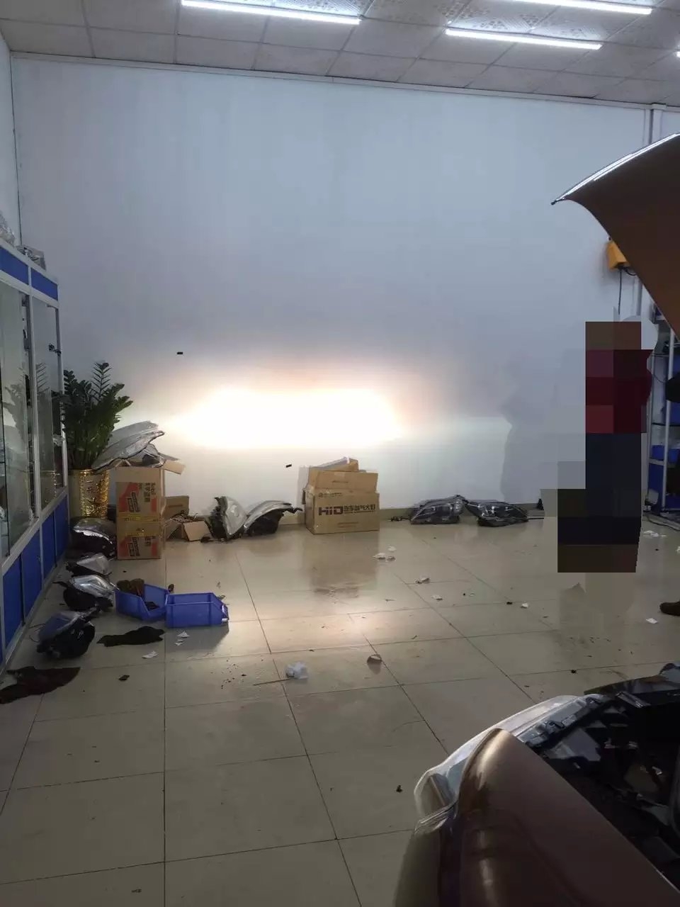 新奇駿燈光升級(jí)q5雙光透鏡    深圳光速車改改燈