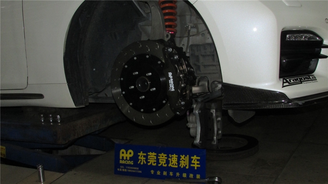 英菲尼迪Q50前輪剎車升級改裝