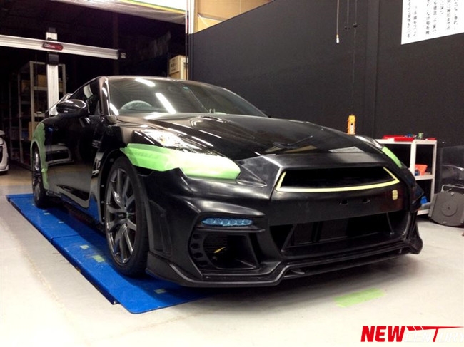 日產(chǎn)R35改裝狼炎寬體大包圍 日產(chǎn)GTR改裝Rowen套件