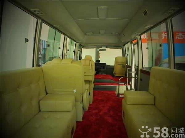 鄭州汽車改裝內(nèi)飾改裝商務(wù)車改裝,碧蓮內(nèi)飾改裝
