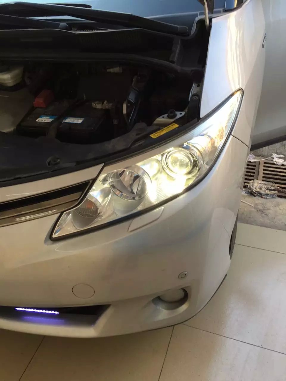大霸王燈光升級(jí)Q5雙光透鏡    深圳光速車(chē)改改燈