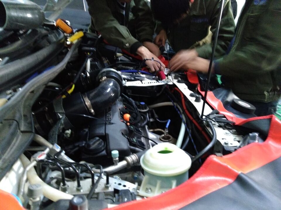 本田CRV提升動力節(jié)油改裝水冷型大功率電動渦輪增壓器LX3971S