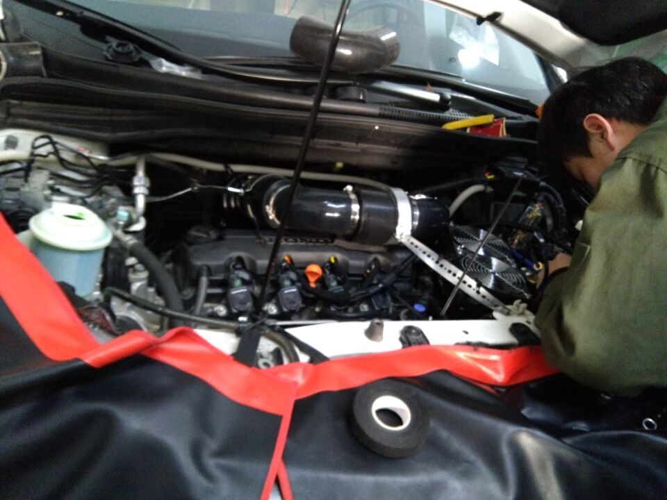 本田CRV提升動力節(jié)油改裝水冷型大功率電動渦輪增壓器LX3971S