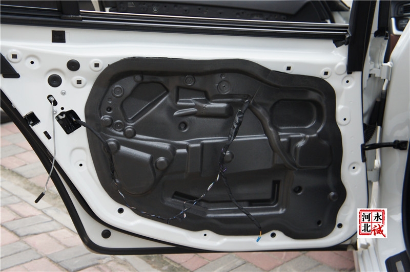 【永誠汽車】石家莊寶馬525Li改裝副廠雙色氛圍燈，橙黃，冰藍可調(diào)