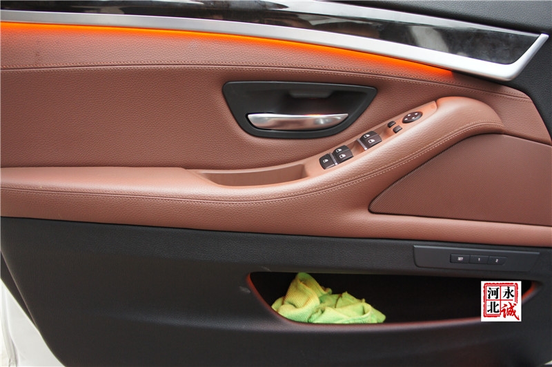 【永誠汽車】石家莊寶馬525Li改裝副廠雙色氛圍燈，橙黃，冰藍可調(diào)