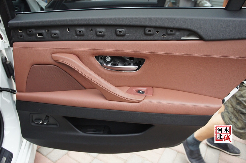 【永誠汽車】石家莊寶馬525Li改裝副廠雙色氛圍燈，橙黃，冰藍可調(diào)