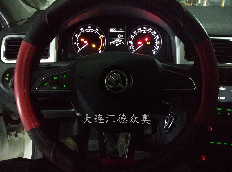 斯柯達(dá)*昕動改多功能方向盤