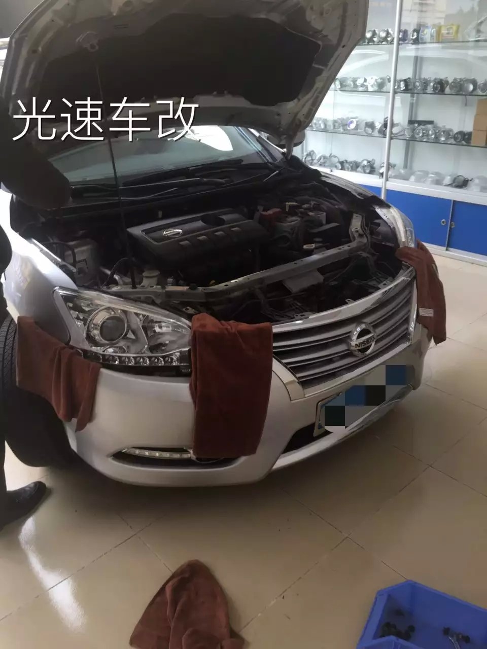 新軒逸改裝Q5雙光透鏡     深圳光速車改改燈