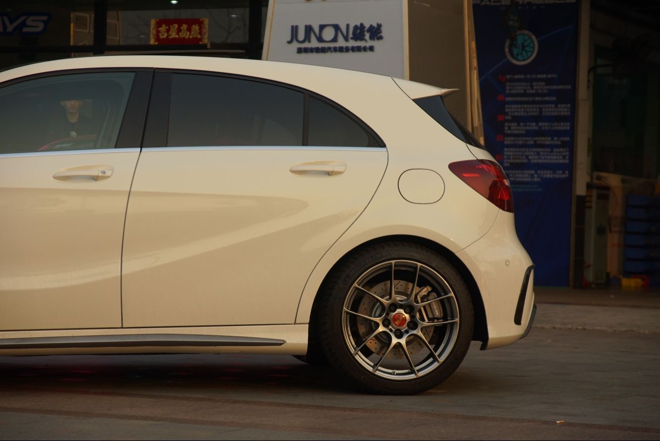 全新2016 BENZ A45 AMG升級(jí)BBS RF鍛造輪圈