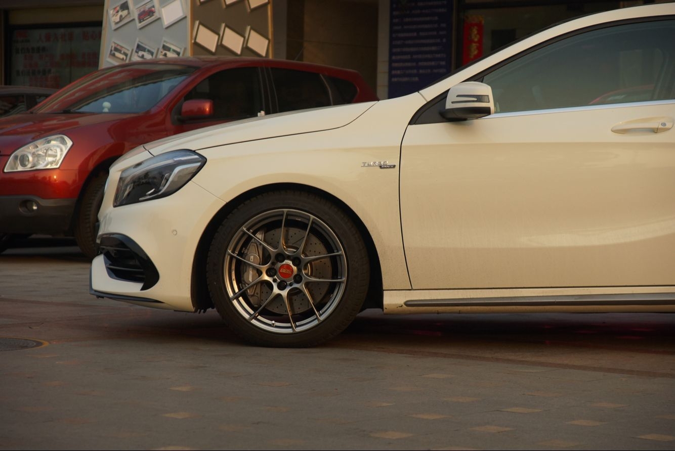 全新2016 BENZ A45 AMG升級(jí)BBS RF鍛造輪圈