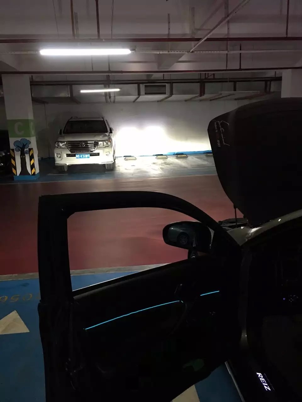新銳志大燈改裝Q5雙光透鏡    深圳光速車改改燈