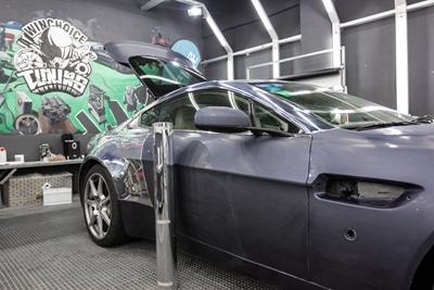 ASTON MARTINN阿斯頓馬丁 到店改色貼膜 STM電鍍銀