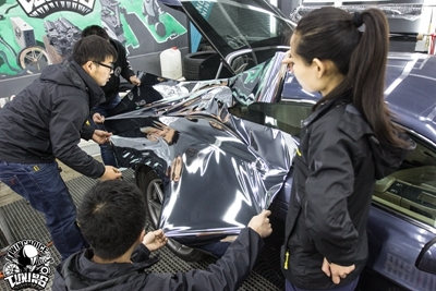ASTON MARTINN阿斯頓馬丁 到店改色貼膜 STM電鍍銀