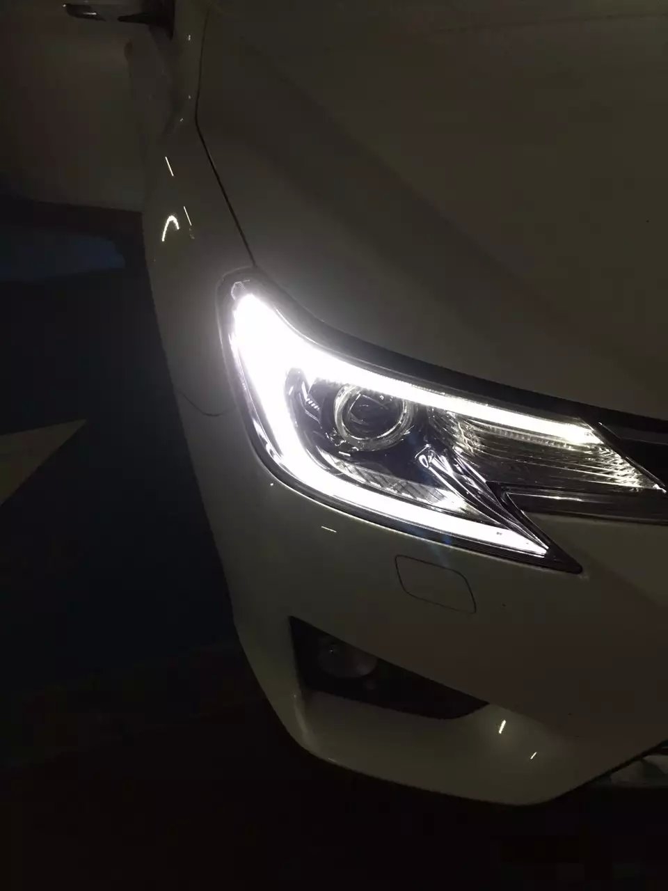銳志車燈升級德國海拉5雙光透鏡    深圳光速車改改燈
