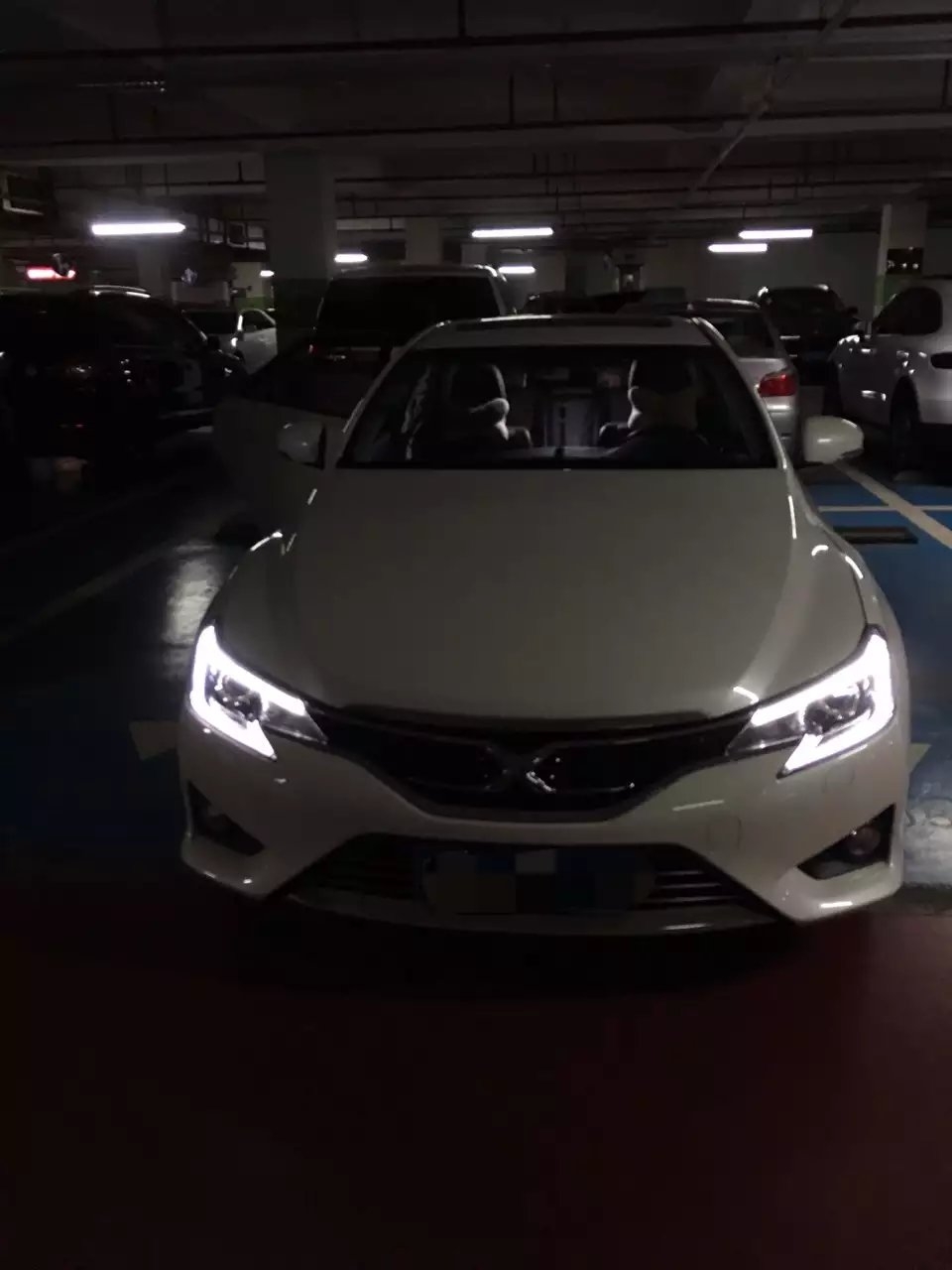 銳志車燈升級德國海拉5雙光透鏡    深圳光速車改改燈