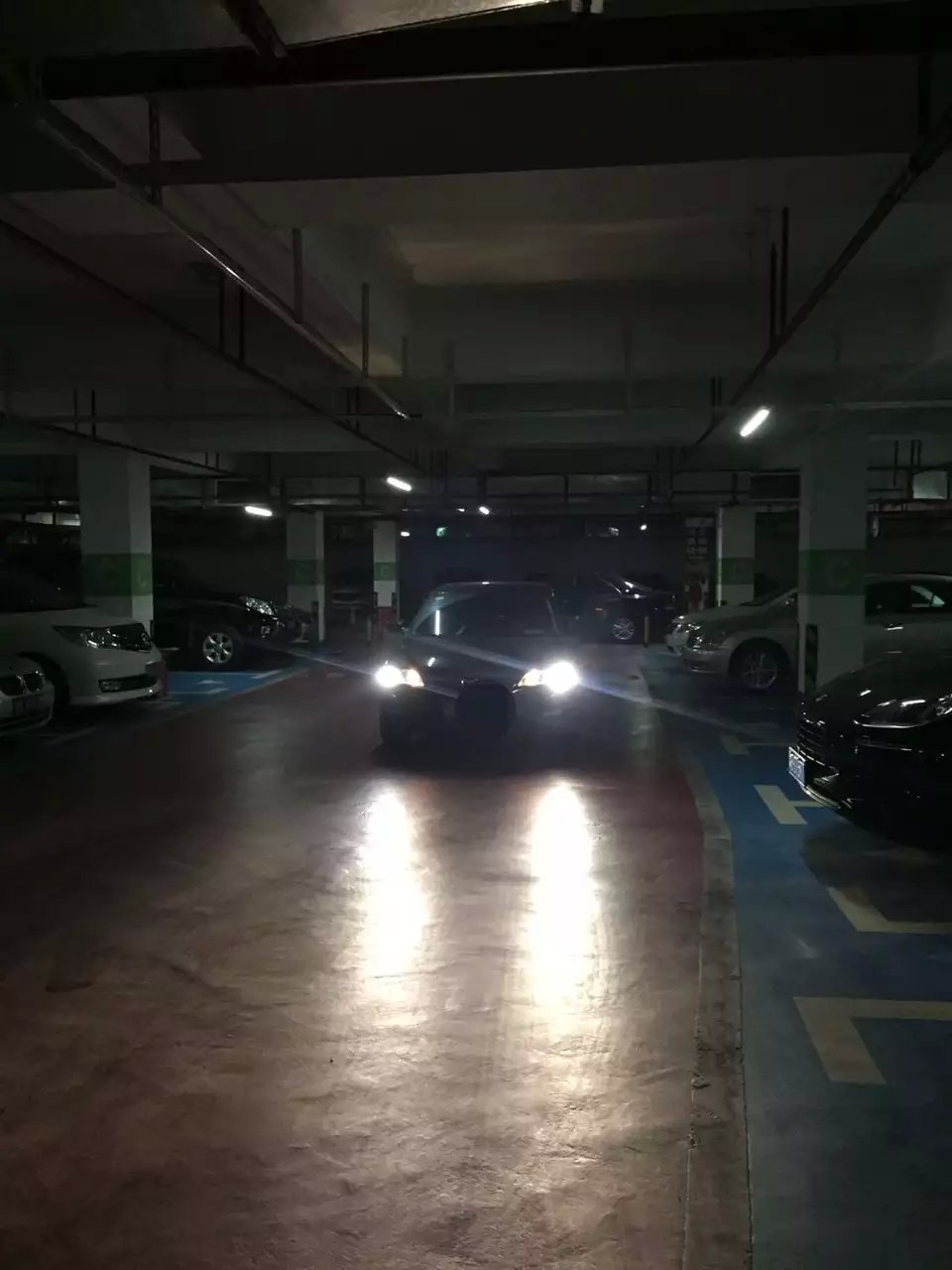 馬自達(dá)6車燈升級(jí)Q5雙光透鏡     深圳光速車改改燈
