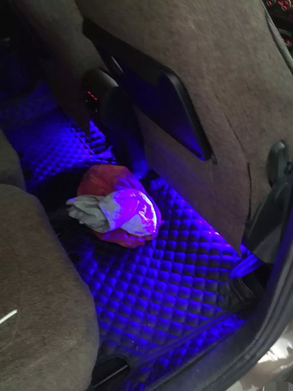 馬自達(dá)6車燈升級(jí)Q5雙光透鏡     深圳光速車改改燈