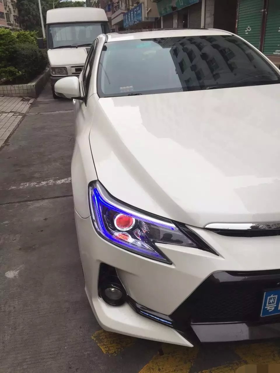 ?？怂?、銳志燈光同步升級改裝     深圳光速車改改燈