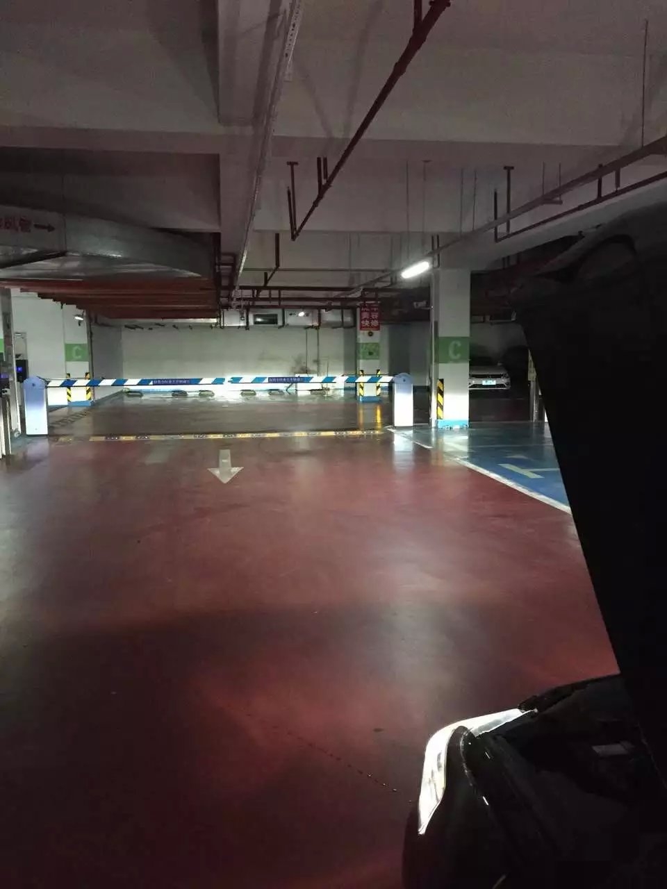 凱美瑞車燈升級(jí)德國(guó)海拉5透鏡   深圳光速車改改燈