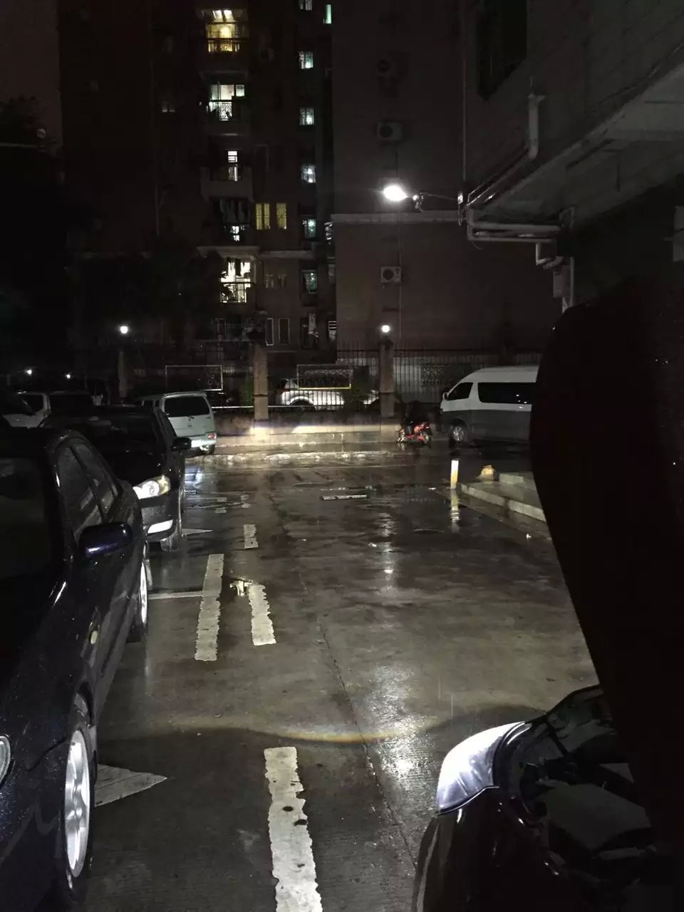 邁銳寶大燈改裝Q5雙光透鏡   深圳光速車改改燈