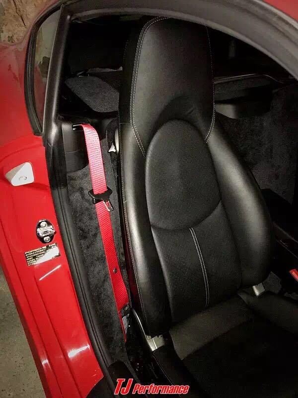Porsche Cayman 987.2 更換BERGER 安全帶