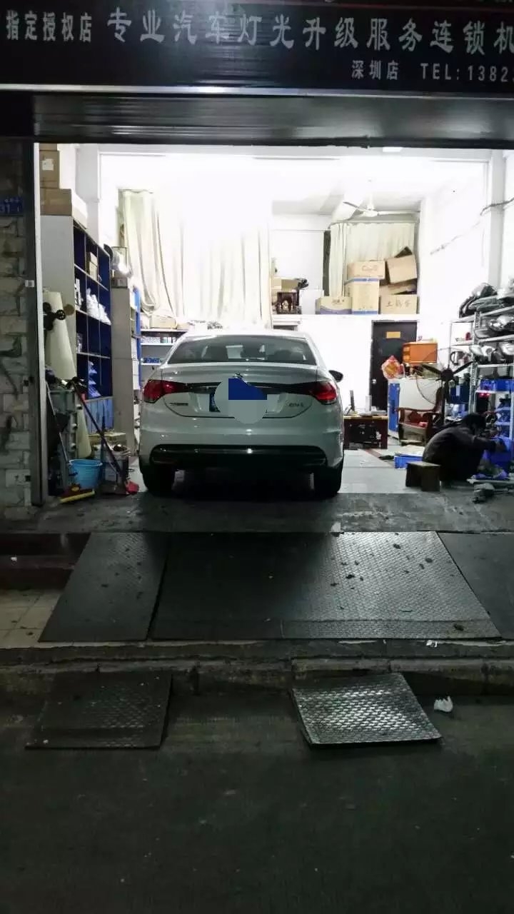 雪鐵龍燈光升級海拉5雙光透鏡    深圳光速車改改燈