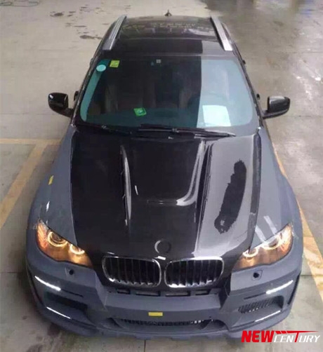 BMW寶馬X6改裝哈曼方嘴中出大包圍E71改裝前杠碳纖維機(jī)蓋