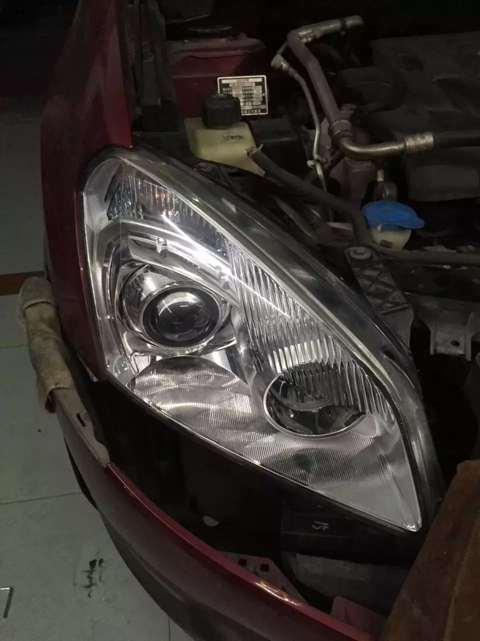 日產(chǎn)逍客車(chē)燈升級(jí)Q5透鏡