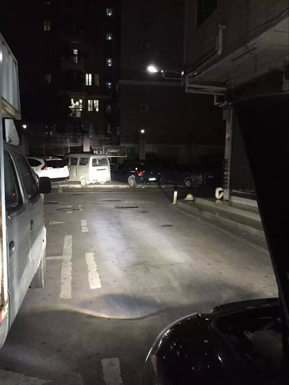 奧迪a6燈光升級Q5雙光透鏡    深圳光速車改改燈