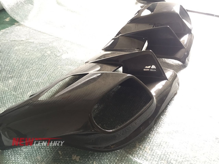 Ferrari 法拉利F12改裝DMC碳纖維后唇 F12berlinetta后杠擾流風(fēng)刀