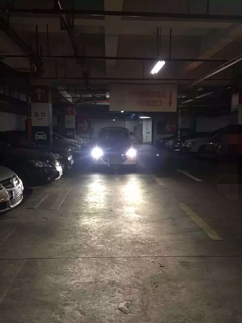 歐德賽車燈改裝Q5雙光透鏡   深圳光速車改改燈