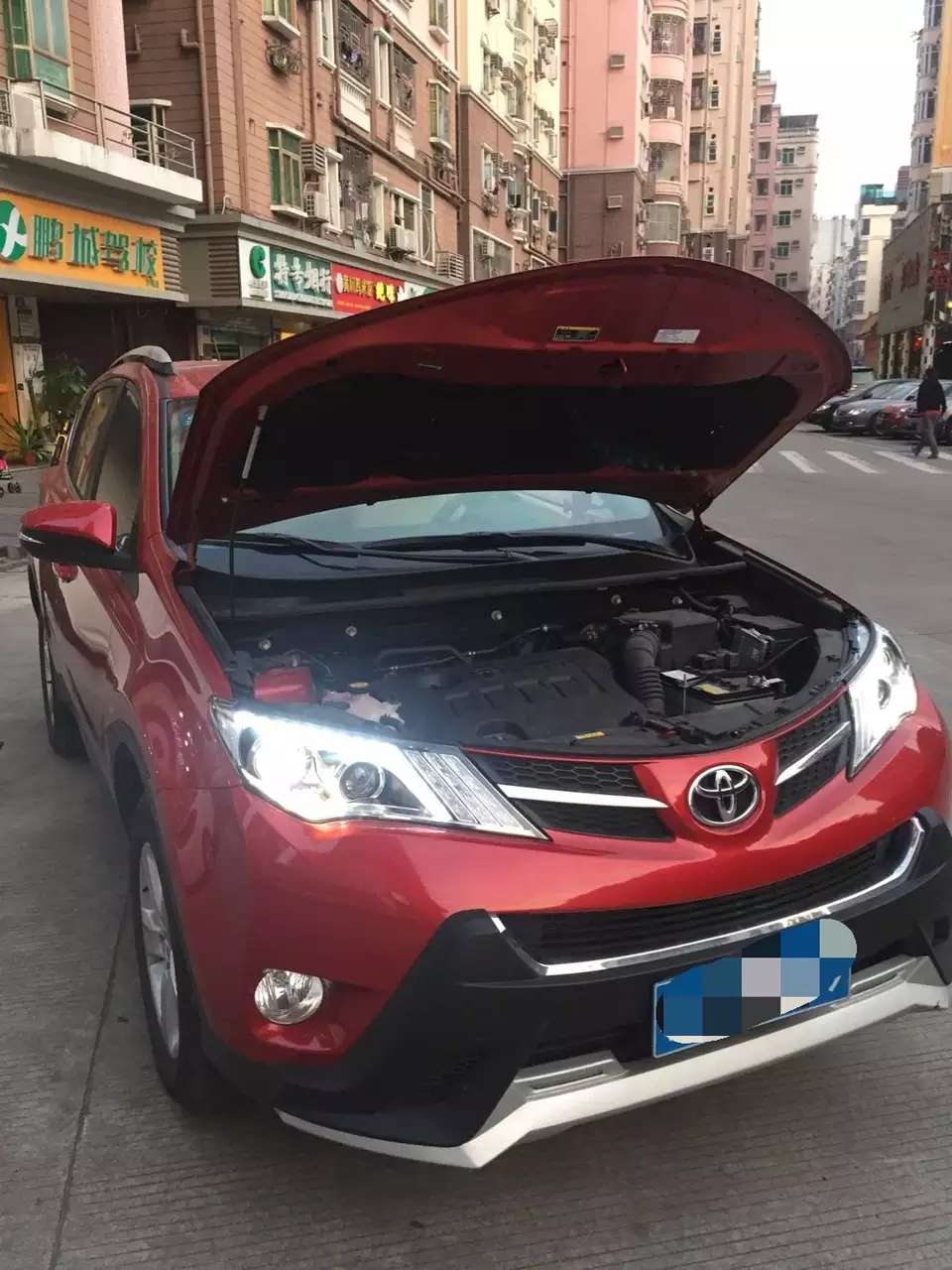 rav4燈光改裝淚眼大燈總成    深圳光速車改改燈