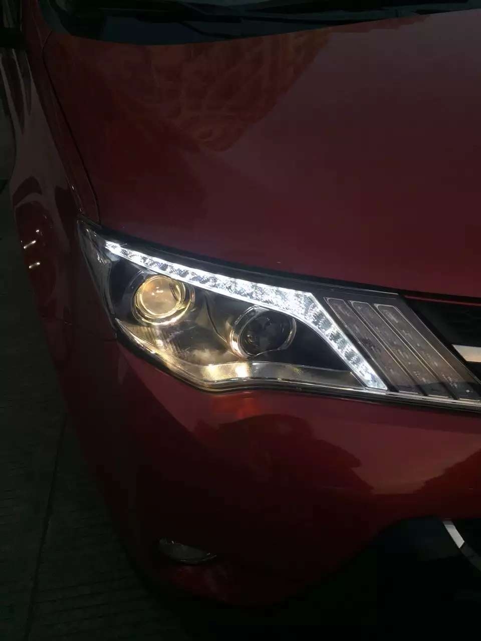rav4燈光改裝淚眼大燈總成    深圳光速車改改燈
