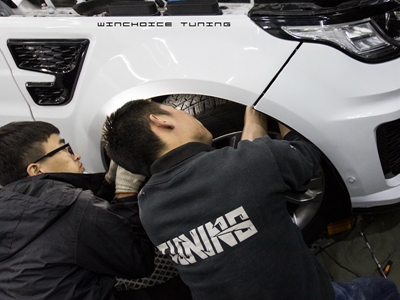 Land Rover 路虎 攬勝SVR 改裝升級包圍 前杠安裝