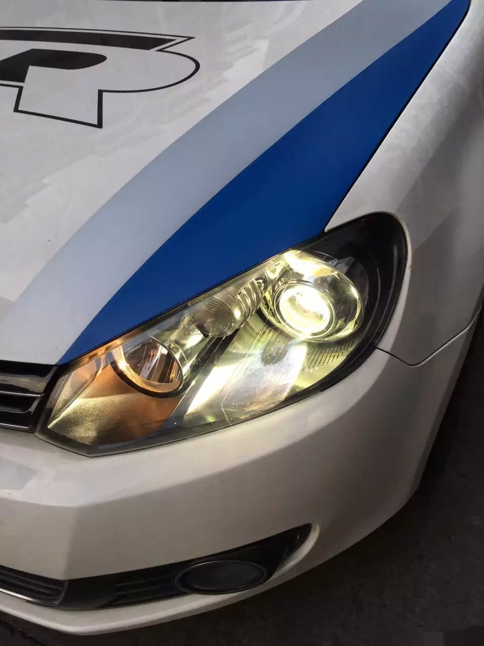 高爾夫6車燈升級Q5雙光透鏡   深圳光速車改改燈
