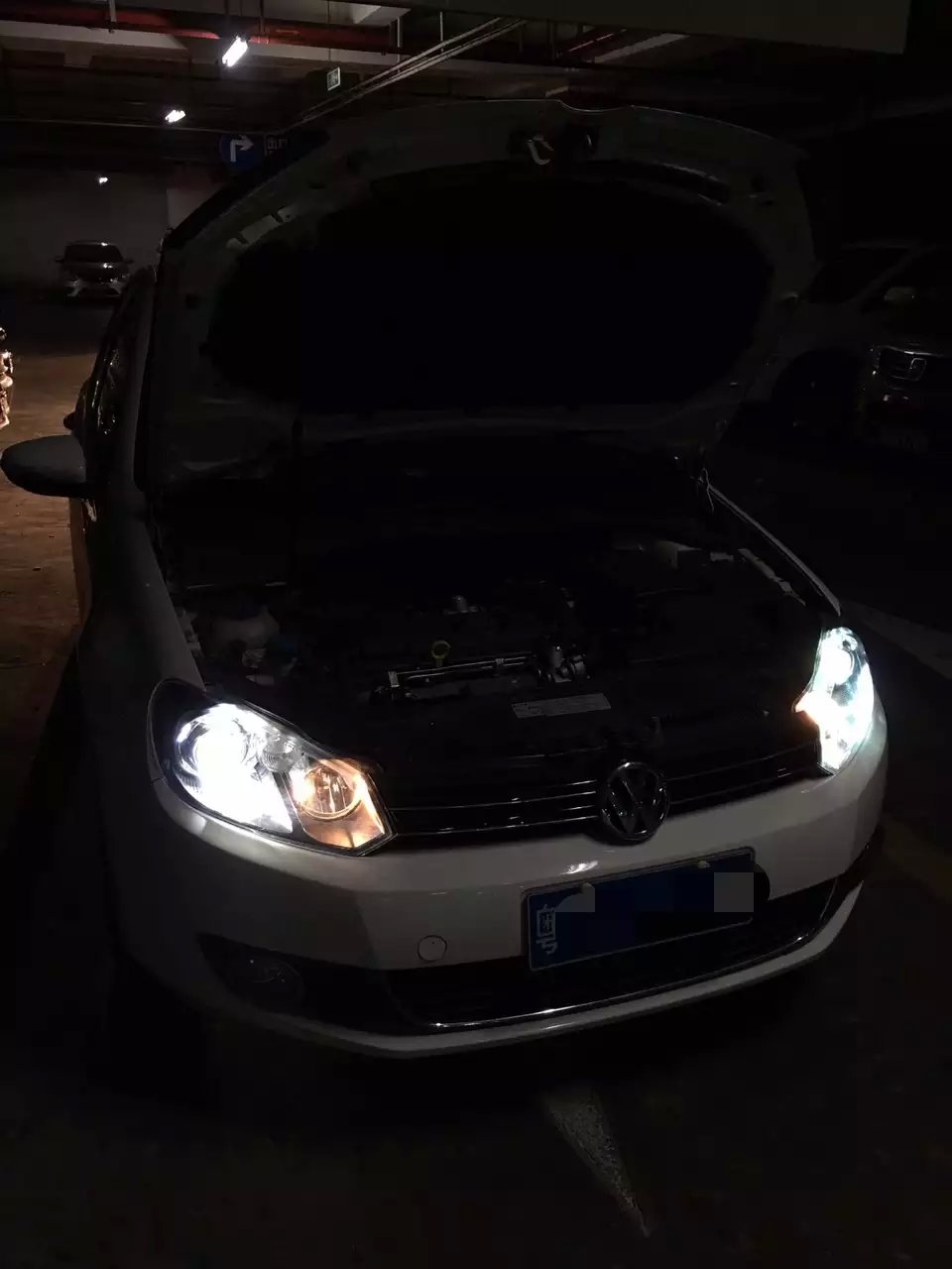 高爾夫6車燈升級Q5雙光透鏡   深圳光速車改改燈
