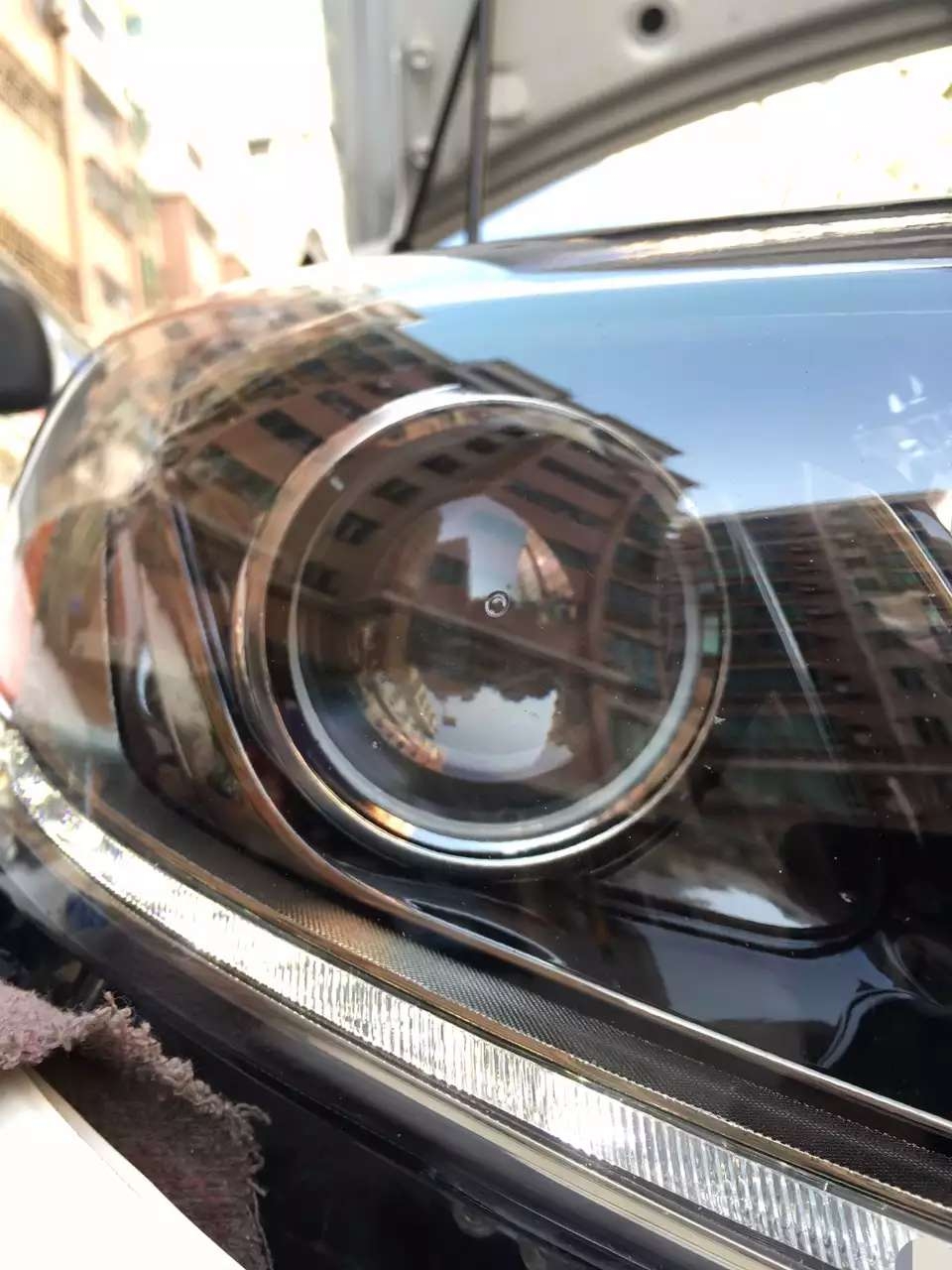 美規(guī)mpv塞納車燈升級海拉5雙光透鏡    深圳光速車改改燈