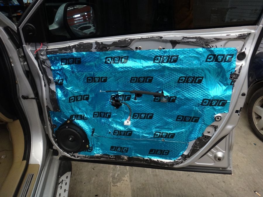 武漢汽車音響改裝~哈佛H6汽車音響無損升級改裝、隔音&導航