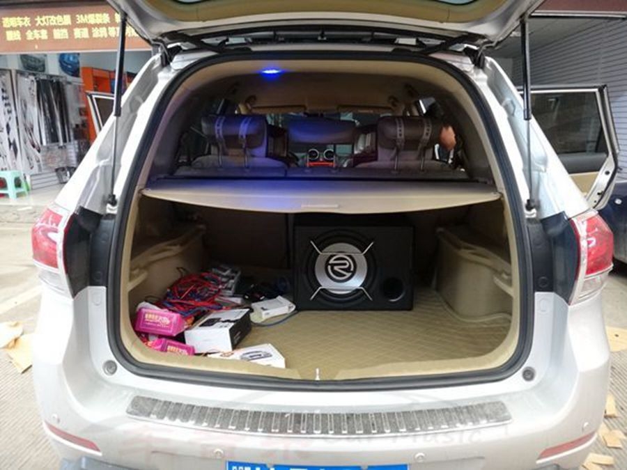 武漢汽車音響改裝~哈佛H6汽車音響無損升級改裝、隔音&導航