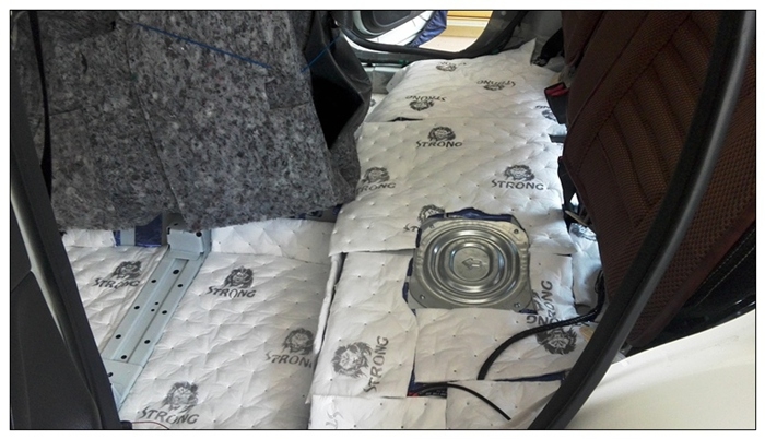 昆明專馬自達(dá)CX-5隔音降噪,大品牌汽車隔音請選大能隔音！