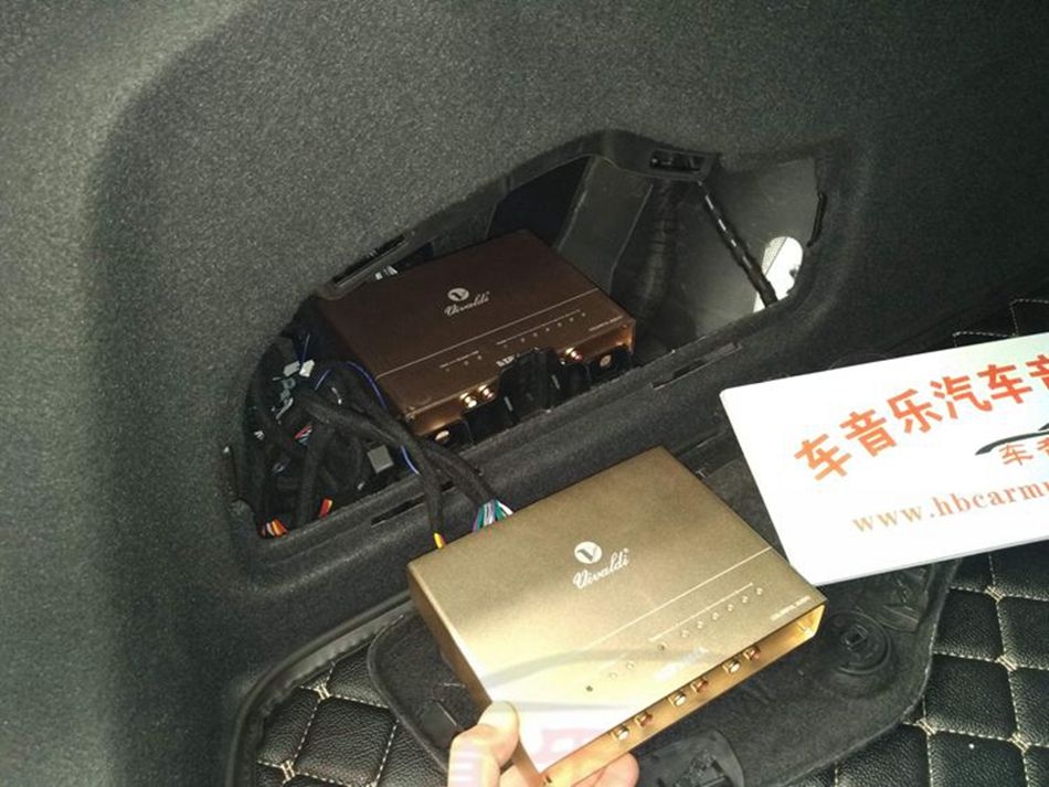 武漢汽車音響改裝-之奧迪A6L音響改裝[卡萊 維爾帝DSP]眾星拱月仍無損高能風(fēng)采