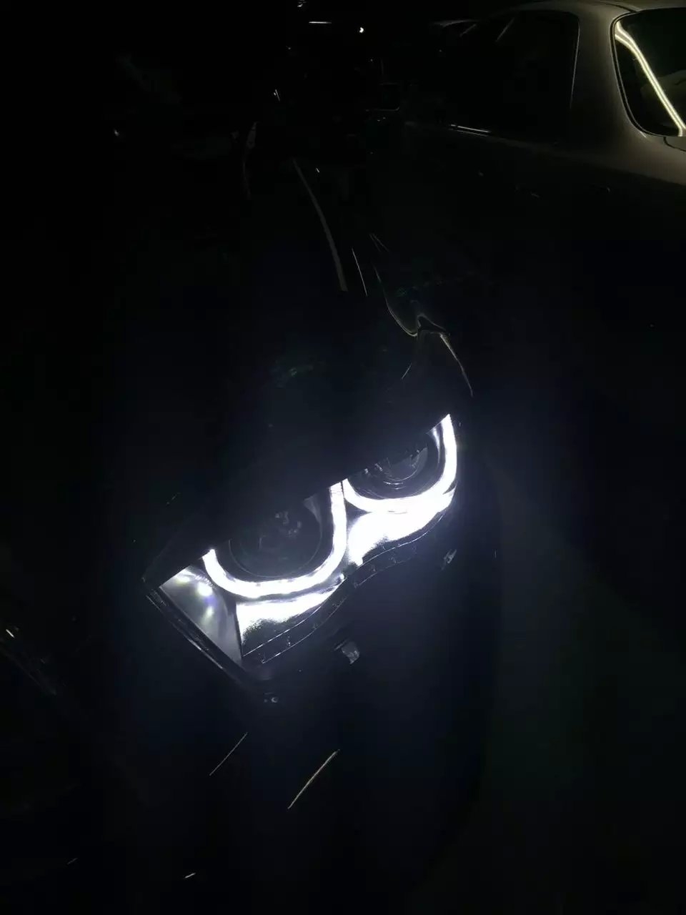 漢蘭達(dá)改裝探路澤專用led淚眼、透鏡氙氣總成  深圳光速車改