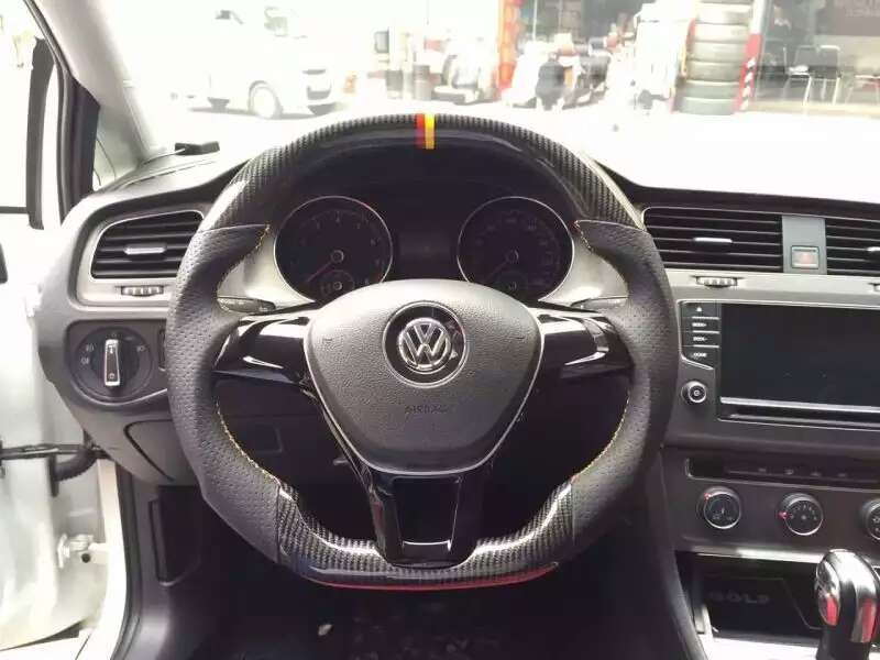 汽車方向盤改裝，是不是很騷包？