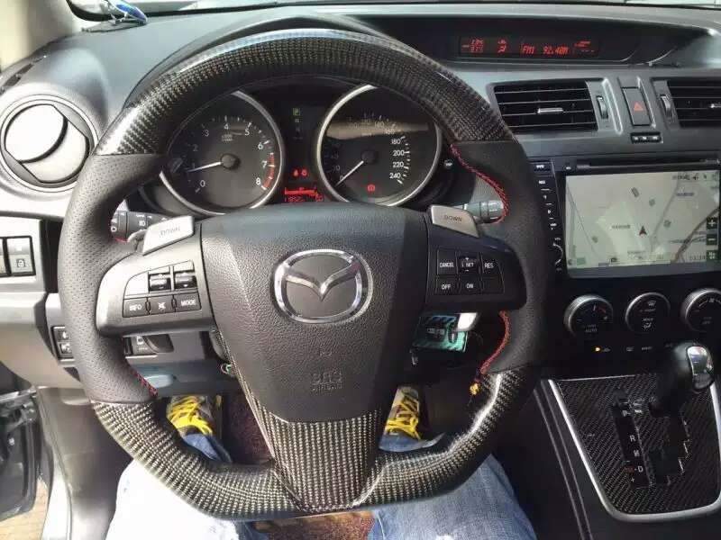 汽車方向盤改裝，是不是很騷包？