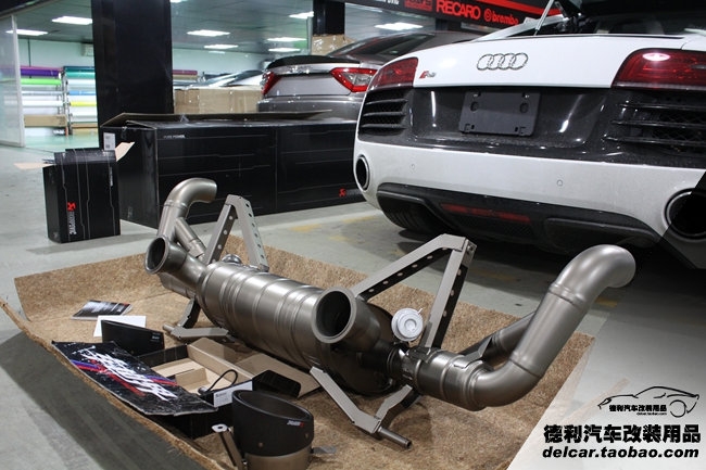 新款奧迪R8 V10改裝天蝎排氣