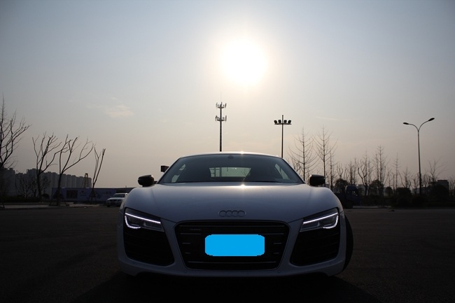新款奧迪R8 V10改裝天蝎排氣