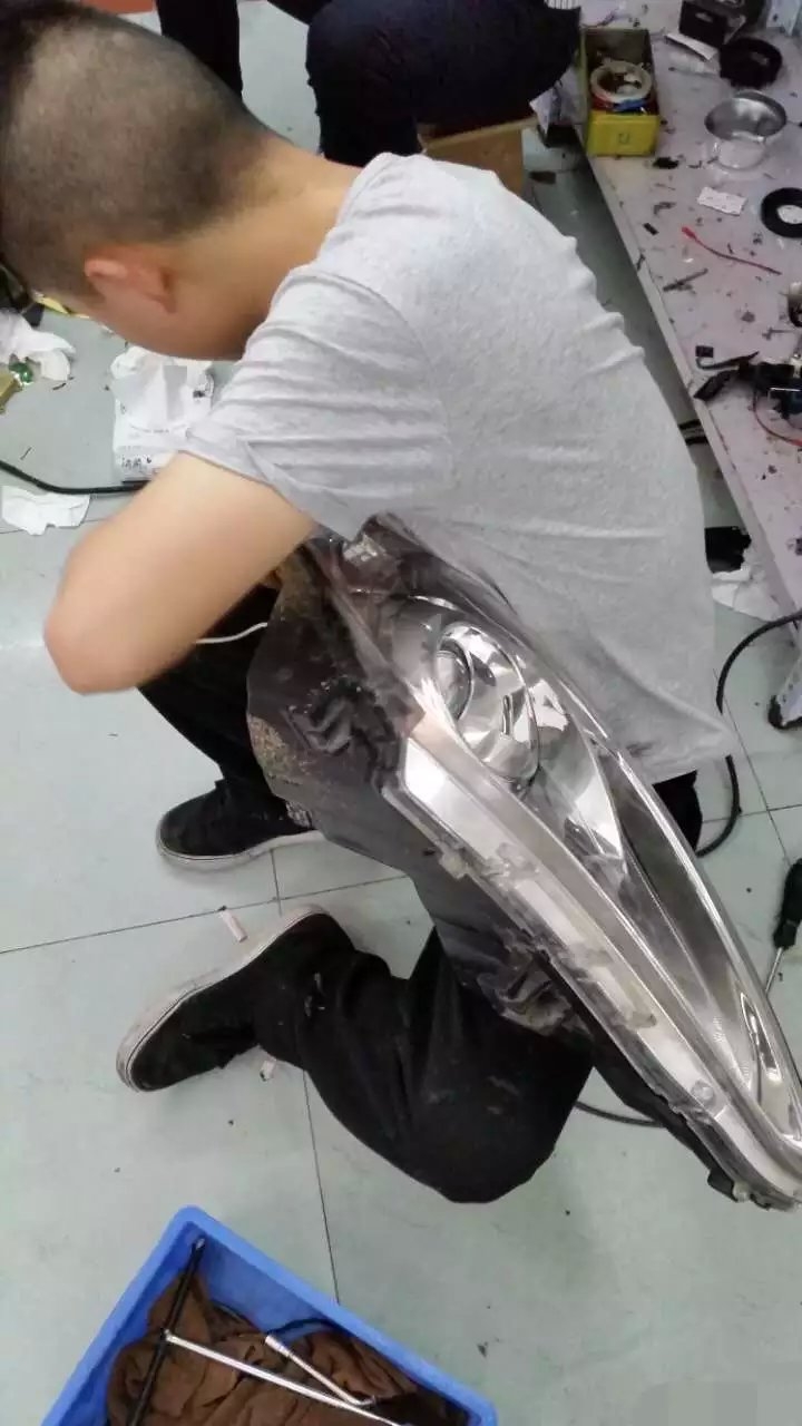 【每日改裝安全】索8、銳志車(chē)燈團(tuán)購(gòu)升級(jí)改裝 深圳光速車(chē)改改燈