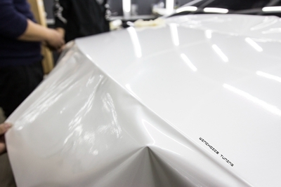 Audi 奧迪 A6 貼膜改色 PWF糖果白 施工中
